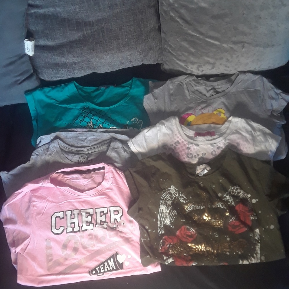 Bundle of 6 Girls T-shirts